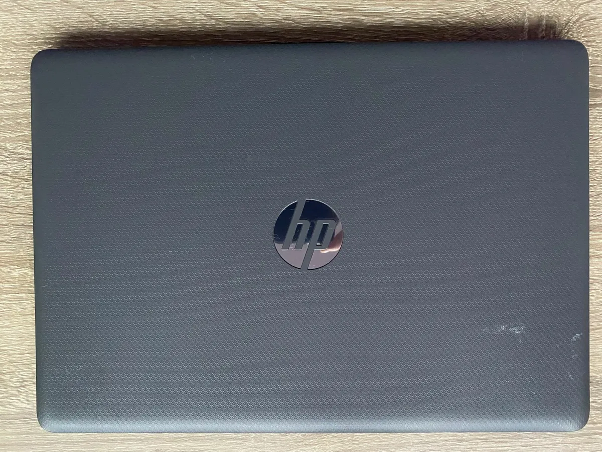 HP 240 G7 14-inch laptop i5-1057G1 | 8GB | 256GB - Image 4