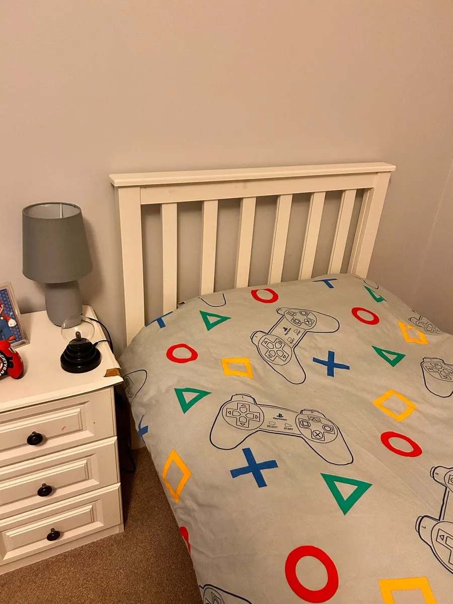 Single Bed - Image 3