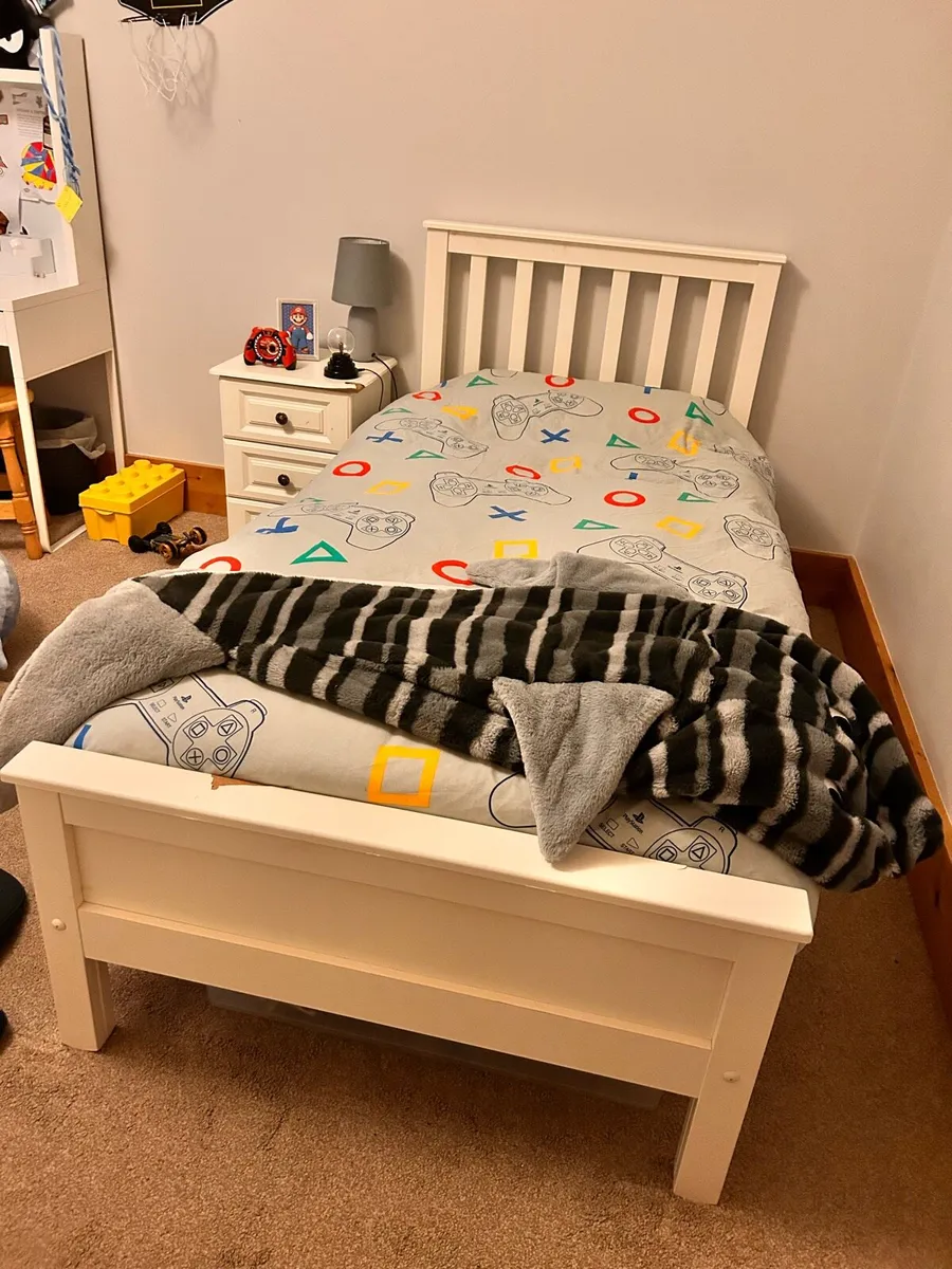 Single Bed - Image 1