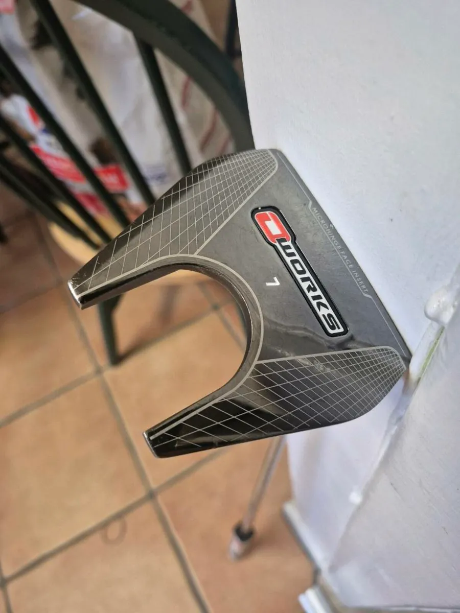 Odyssey O-Works 7 34 inch putter - Image 2
