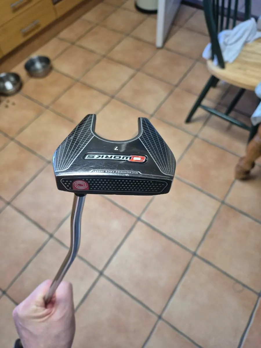 Odyssey O-Works 7 34 inch putter - Image 3
