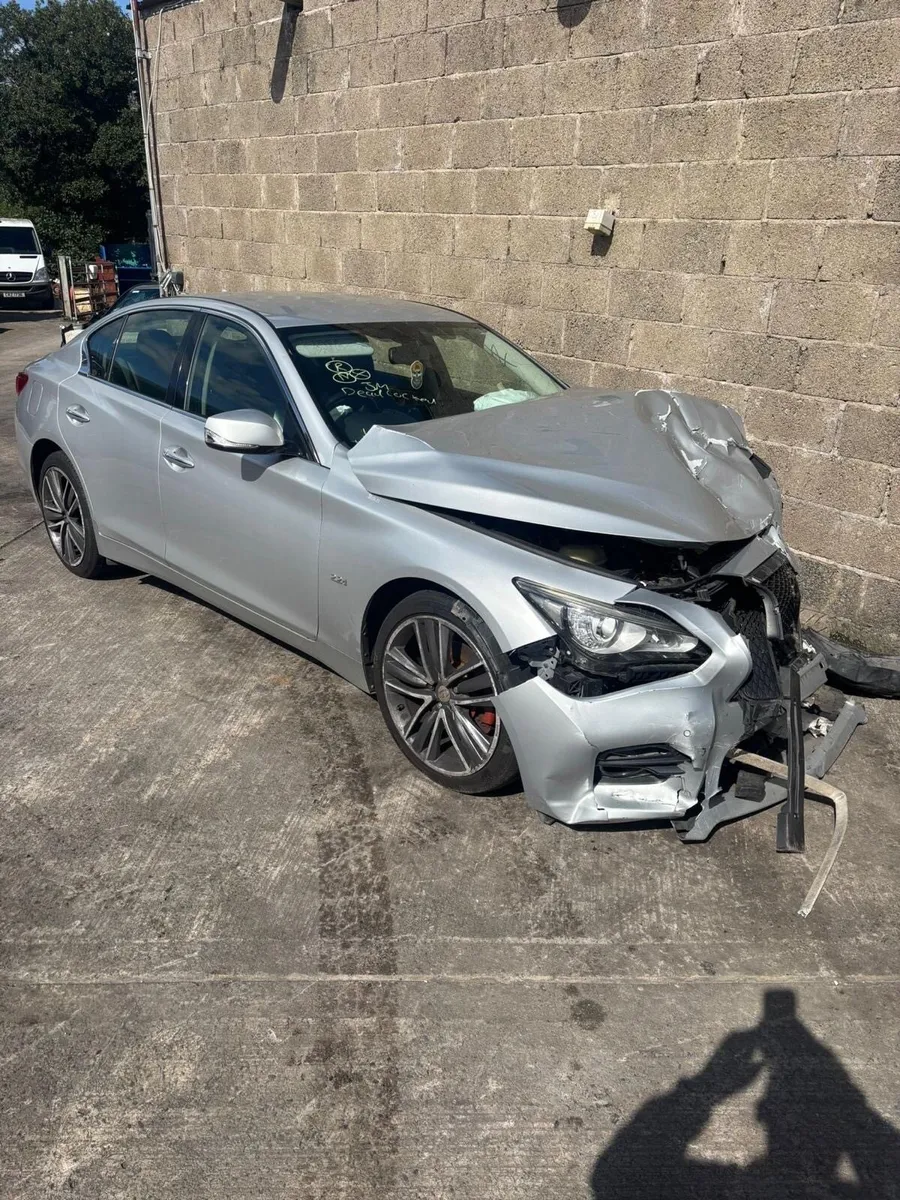 INFINITI Q50 Breaking - Image 2