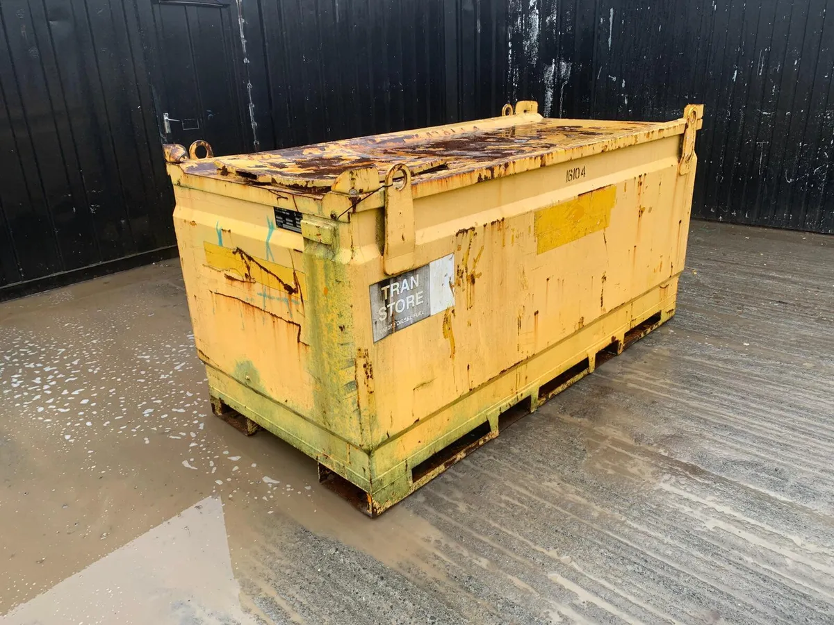 2000L Western Fuel Bowser - Image 1