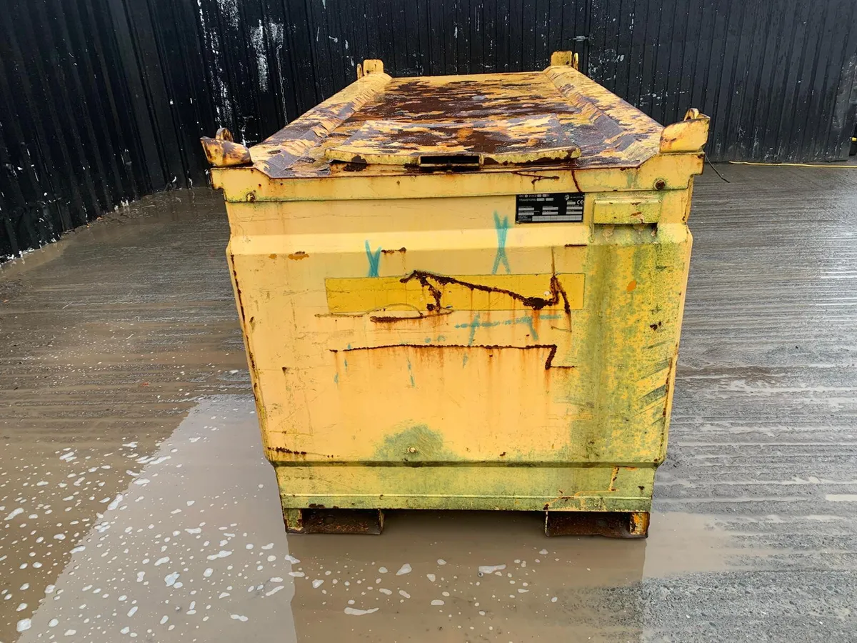 2000L Western Fuel Bowser - Image 4