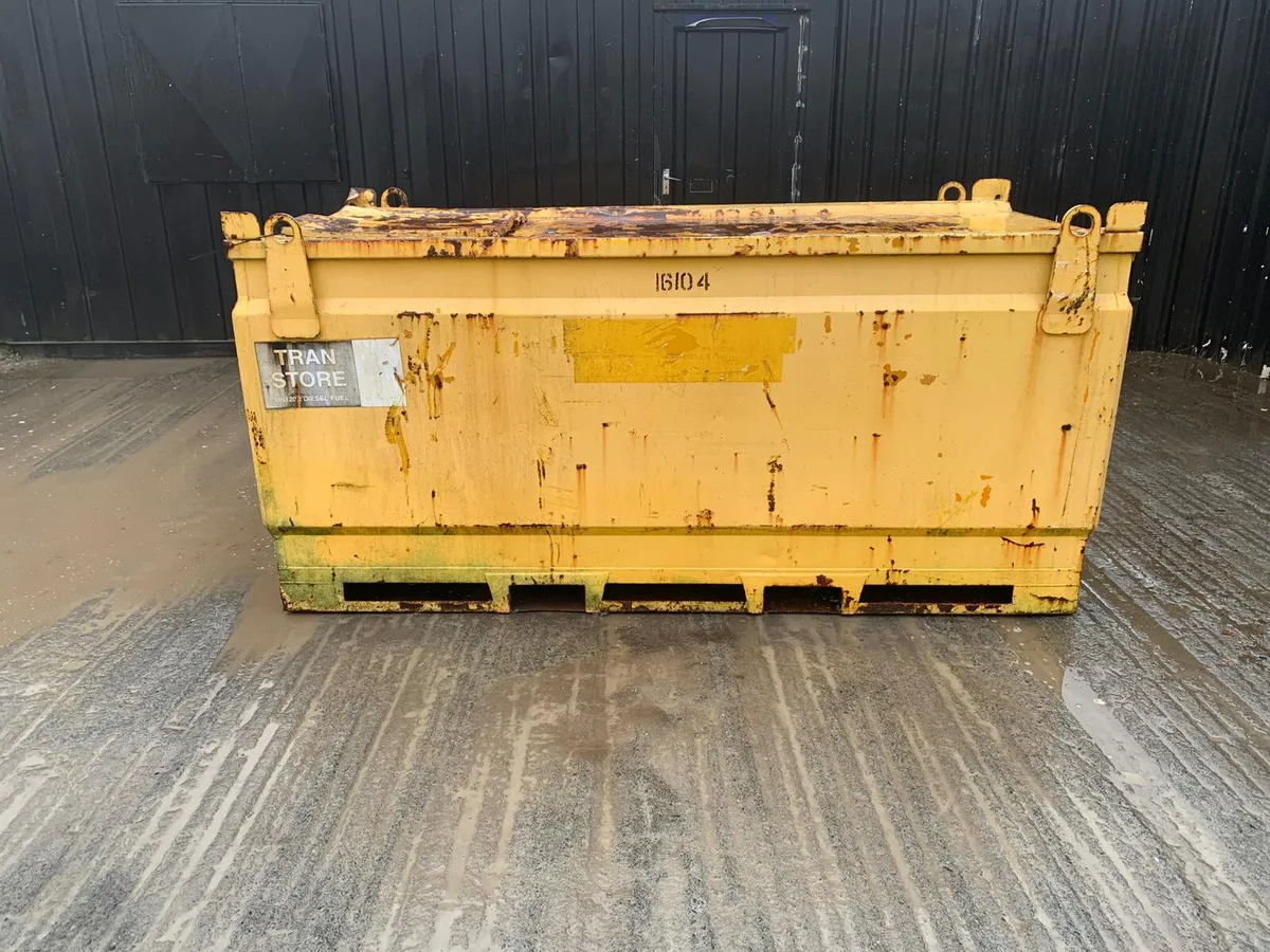 2000L Western Fuel Bowser - Image 2