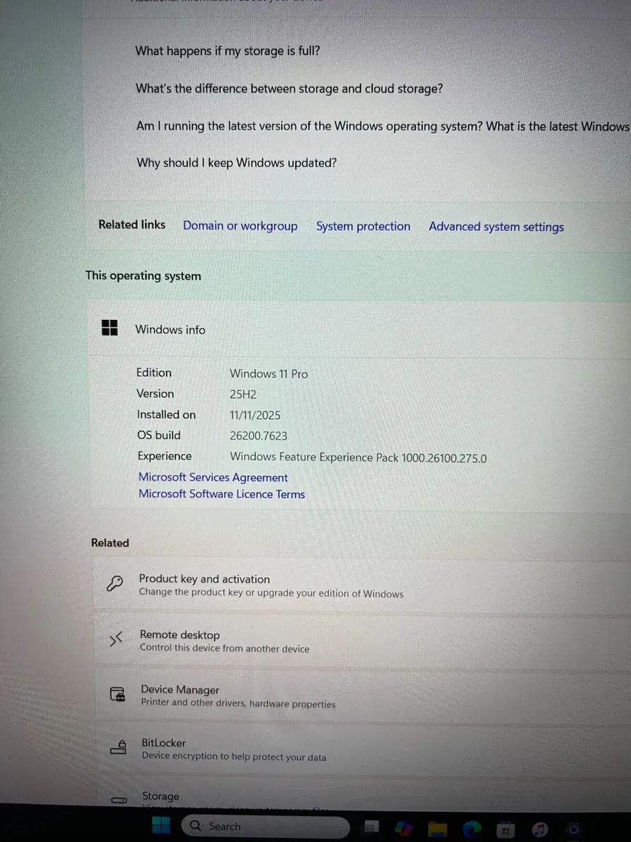 Gaming PC with monitor - Image 4