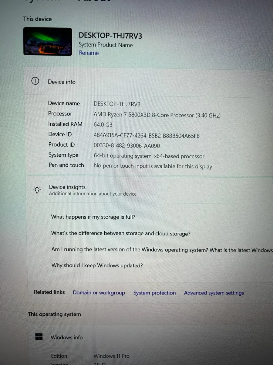 Gaming PC with monitor - Image 3