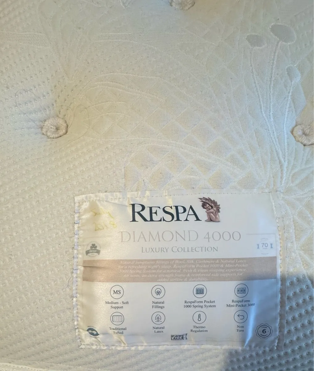 Double bed - Image 2