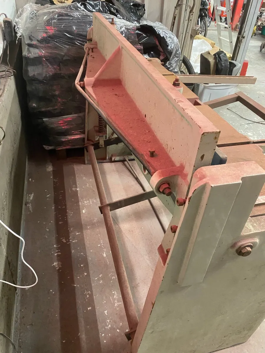 Sheet metal guillotine - Image 4