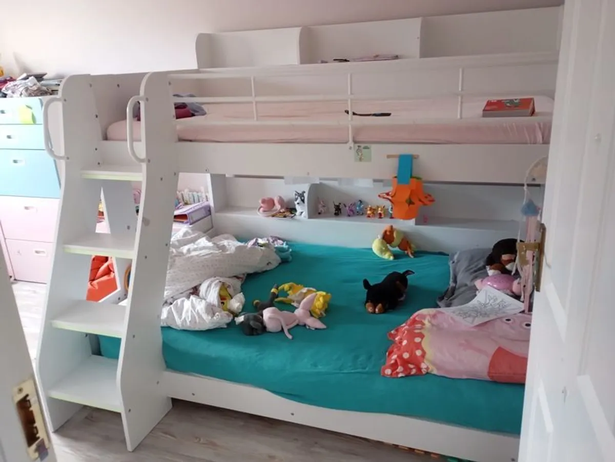 Bunk Beds - Image 1