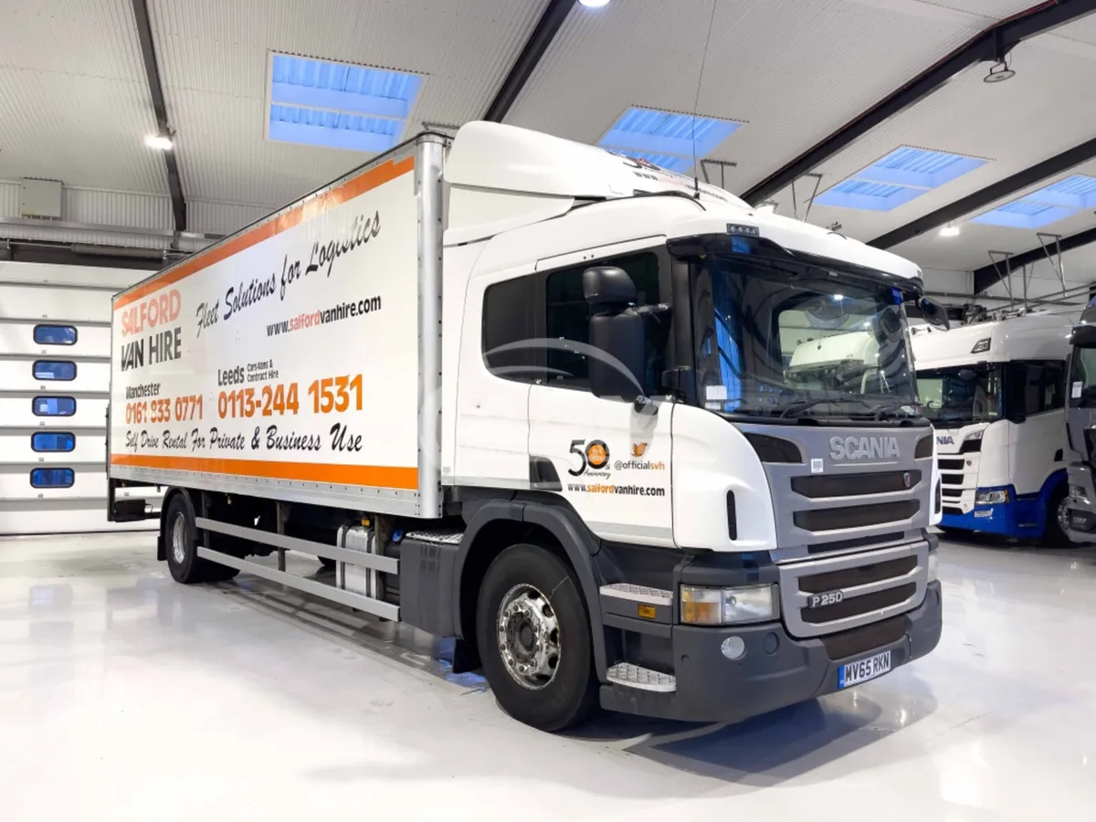 2015 SCANIA P250 BOX TRUCK - Image 1