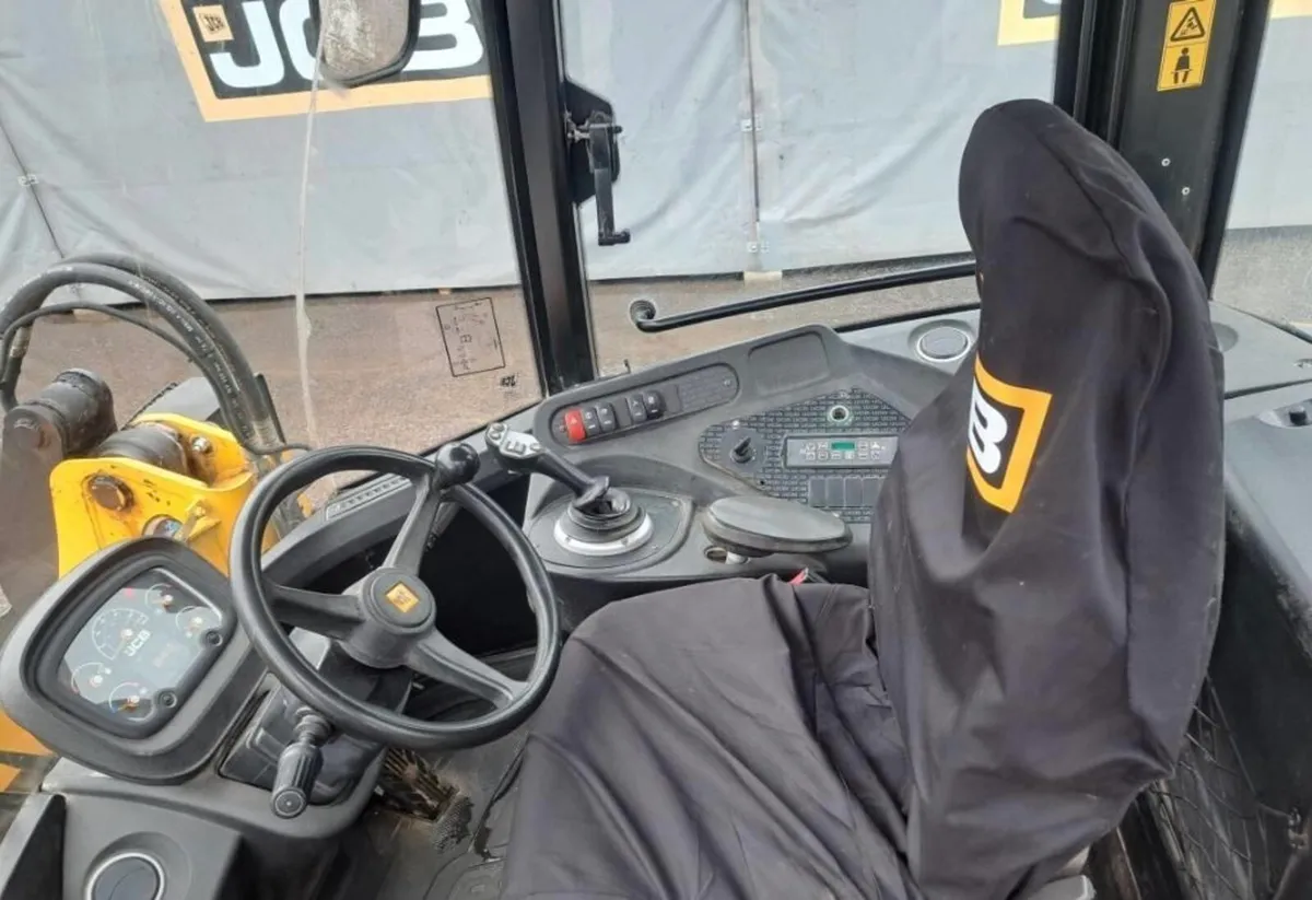 JCB 417 2014 finance available - Image 4