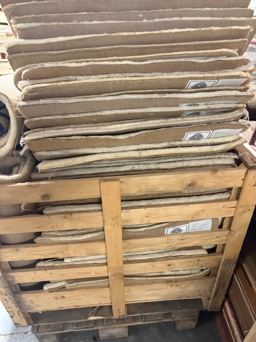 Pallet of wool pieces / insulation - Image 2