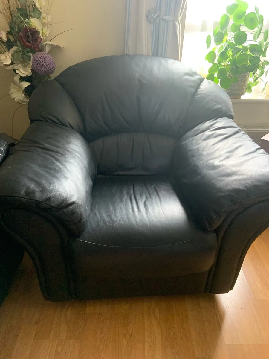 3+1+1 Suite of furniture - Image 2