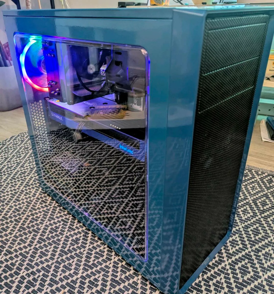 New Gaming PC Ryzen5 5600, Arc B580 12GB, 16GB 1TB - Image 1