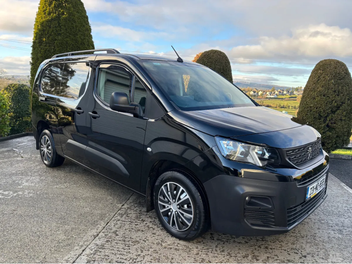 Peugeot Partner ACTIVE PLUS 1.5 BLUE  LWB - Image 1