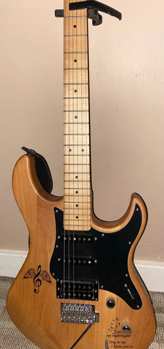 Electric guitar - Image 2