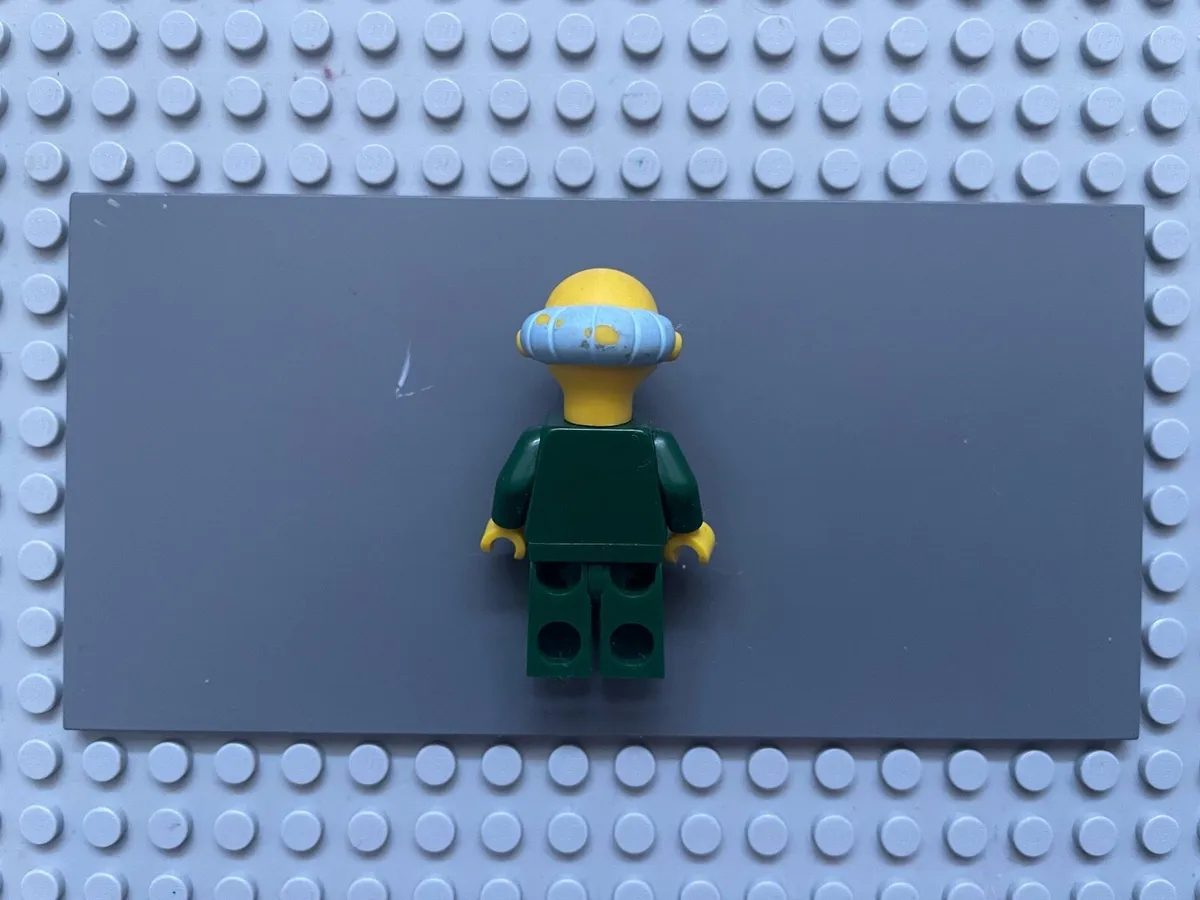 lego simpsons sim022 Mr. Burns minifigure - Image 2