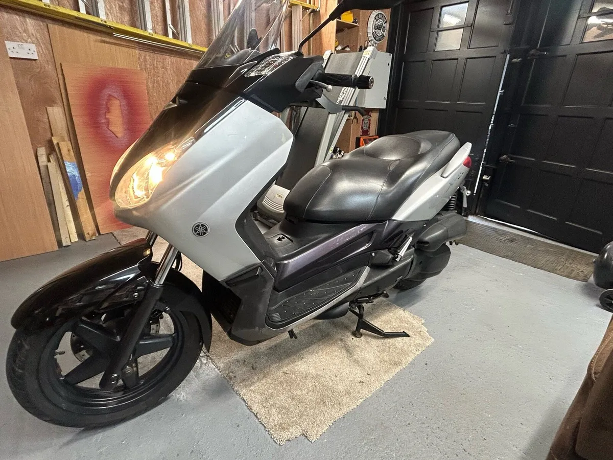 yamaha xmax 125 - Image 1