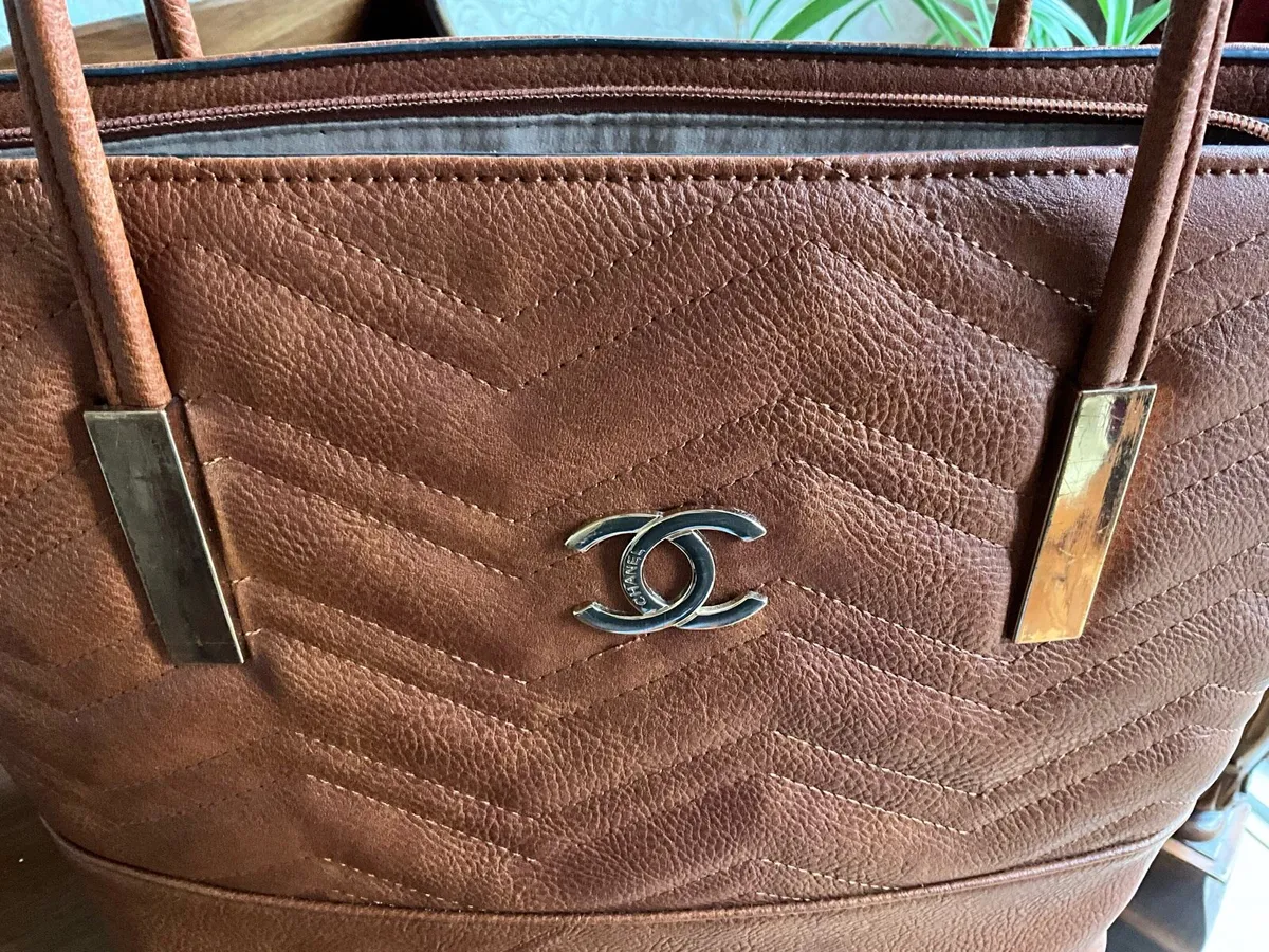 Lady’s Brown Handbag - Image 4