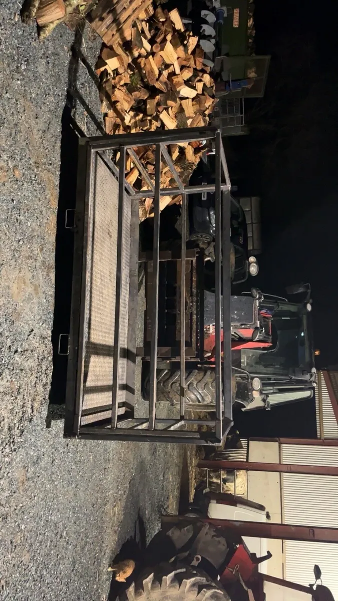 Calf crate / man basket - Image 3