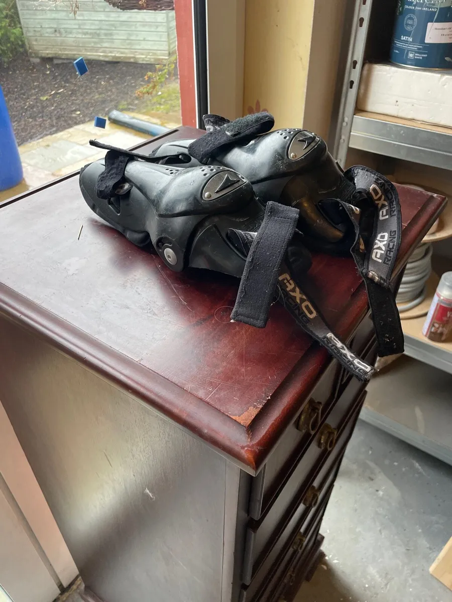 Roller skates knee pads - Image 3