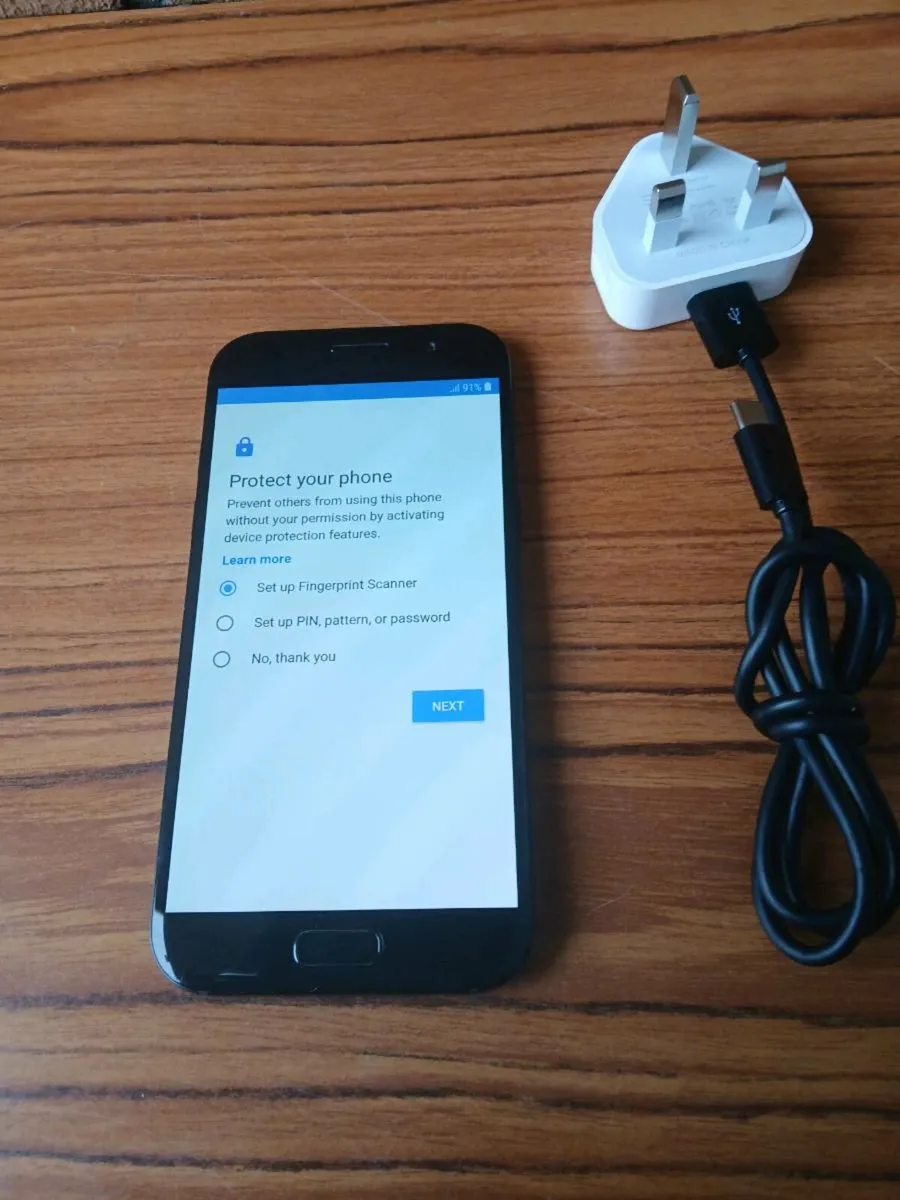 Samsung smart mobile phone. Open to any network. - Image 1