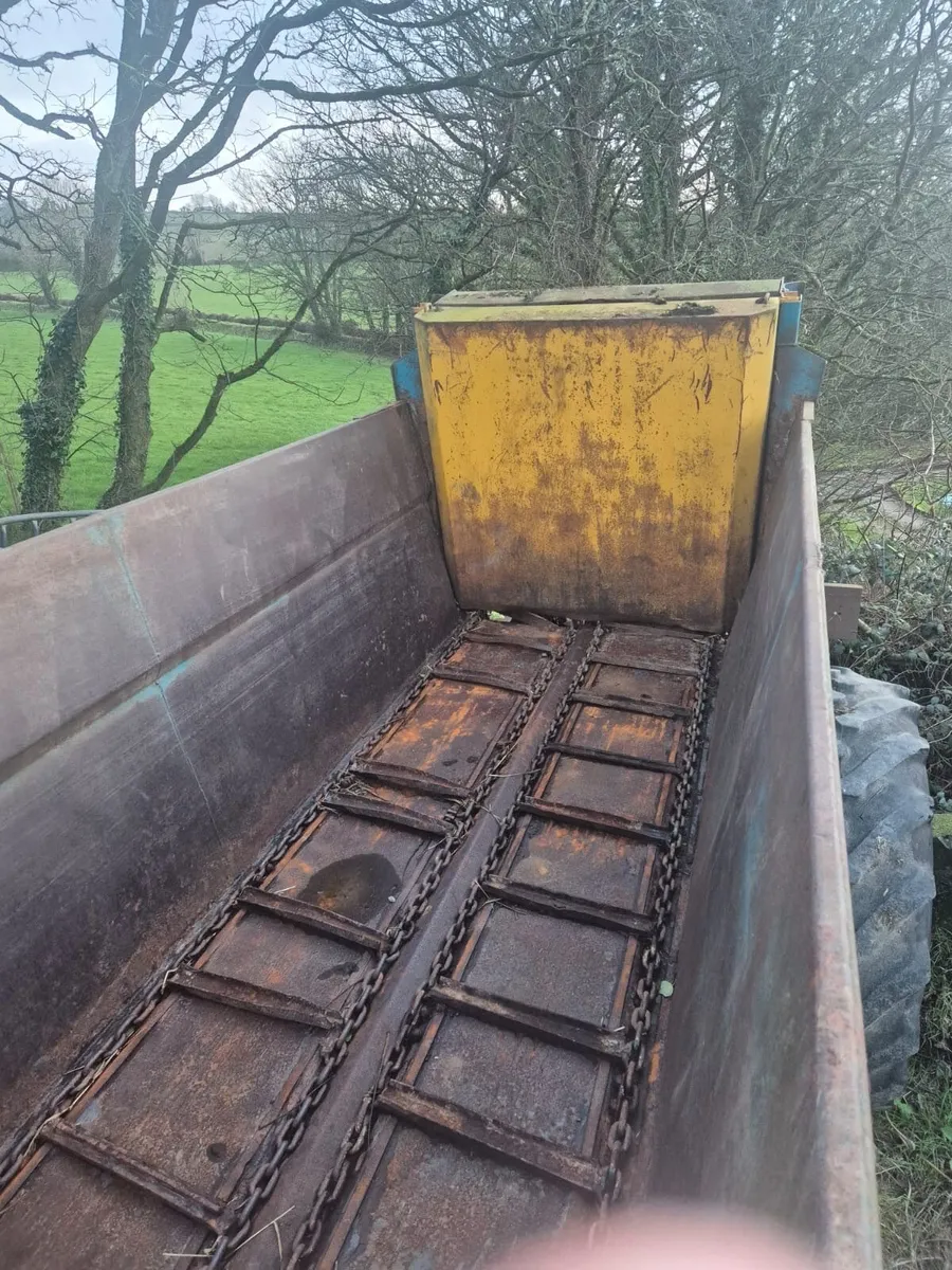 Dung spreader - Image 3