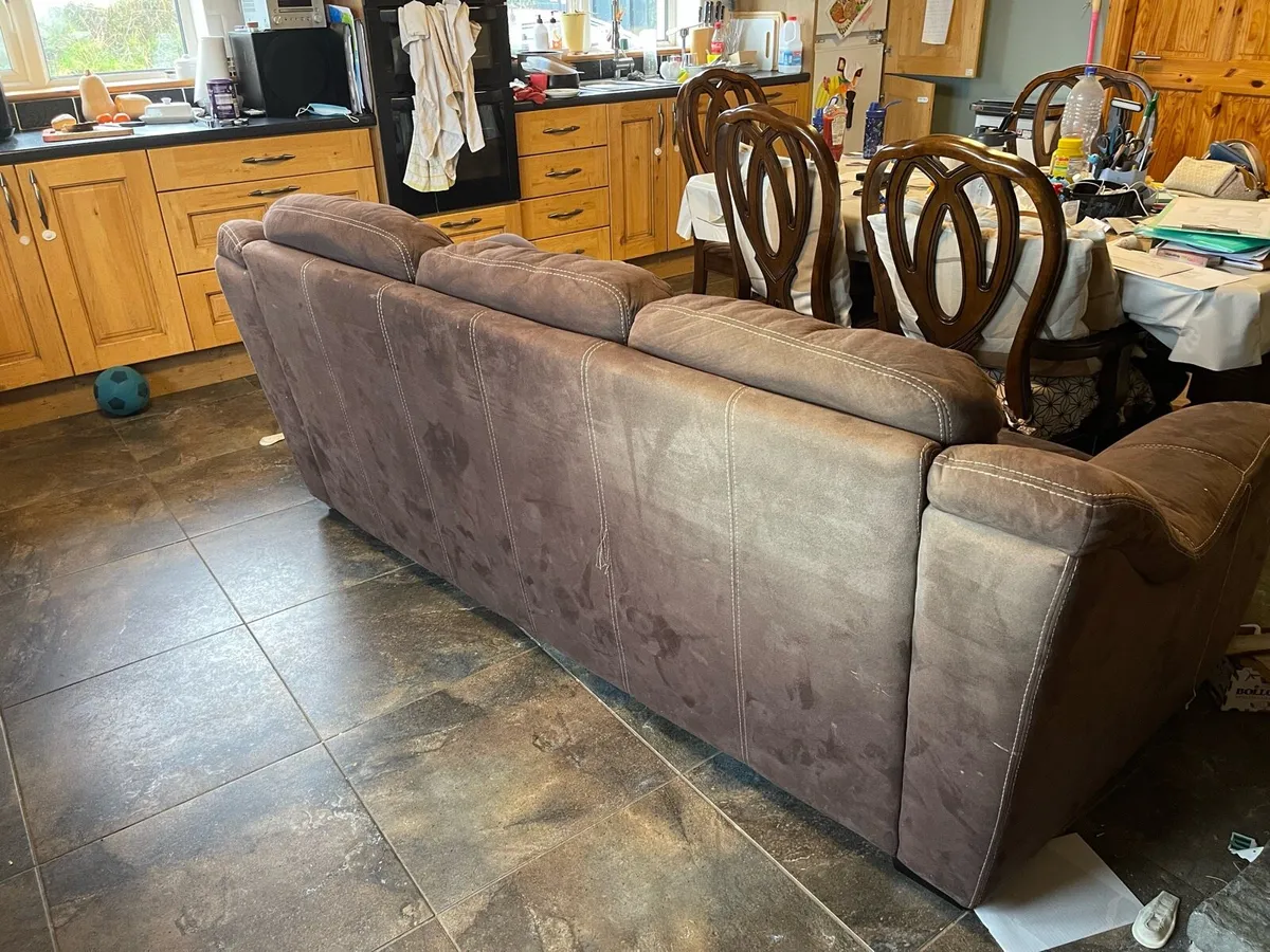 Free 3-seater sofa - Image 2