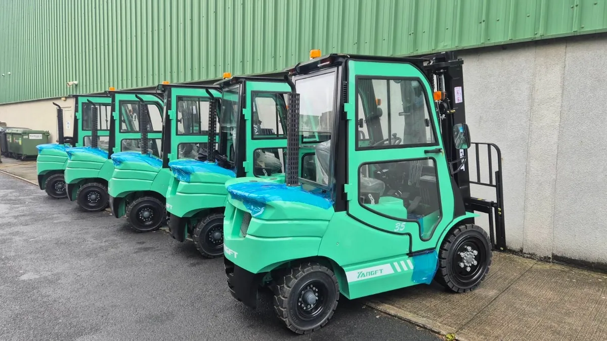 3.5 Ton High Spec Forklift with Mitsubishi Engine - Image 3