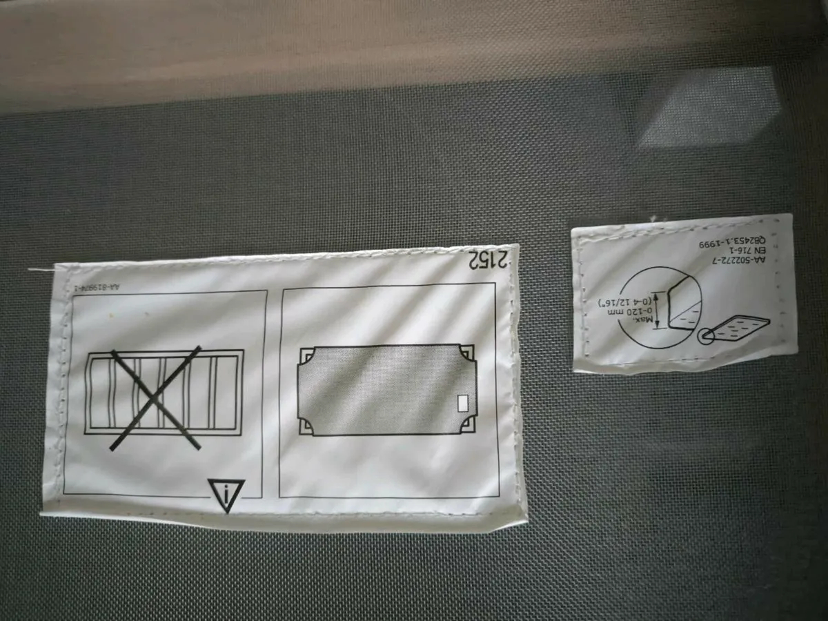 Cot bed with mattress - Image 4