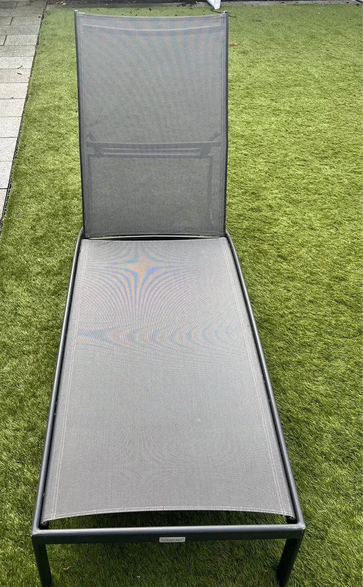 Sun loungers - Image 3