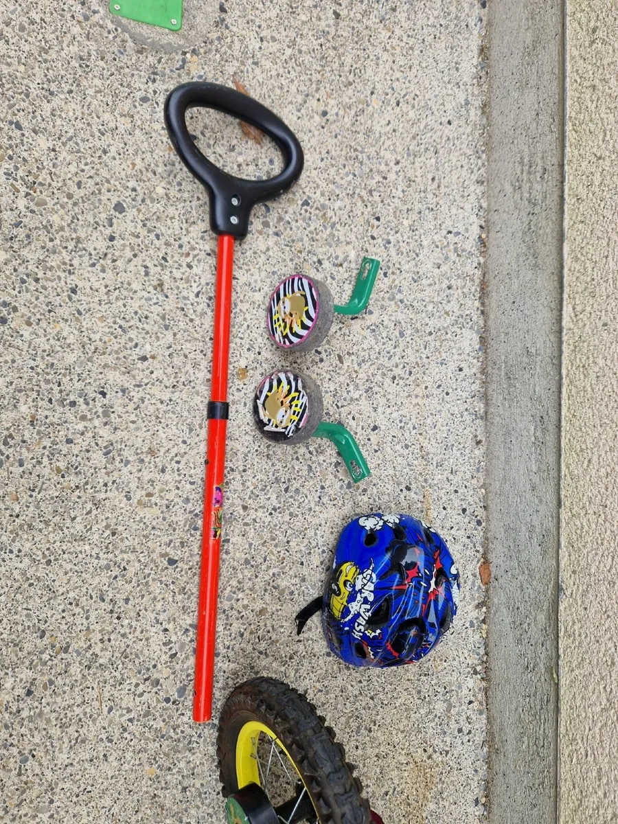 Childs bike 12 inch wheels - Image 3