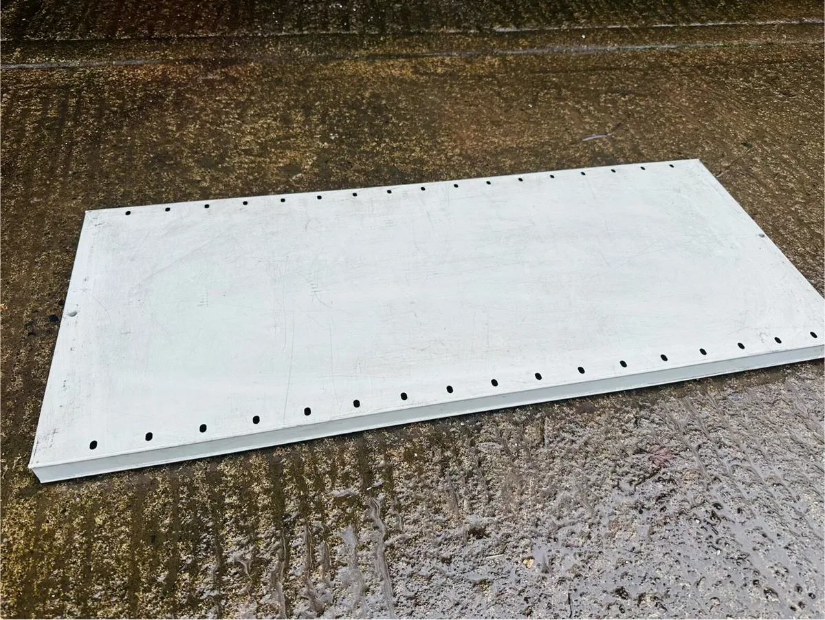 100 METAL SHELF JOB LOT CLEARANCE - Image 1