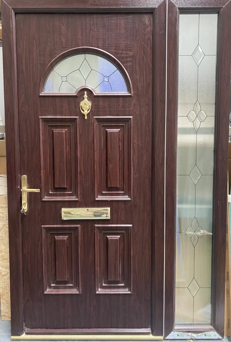 BRAND NEW PALLADIO COMPOSITE DOOR & SIDE PANEL