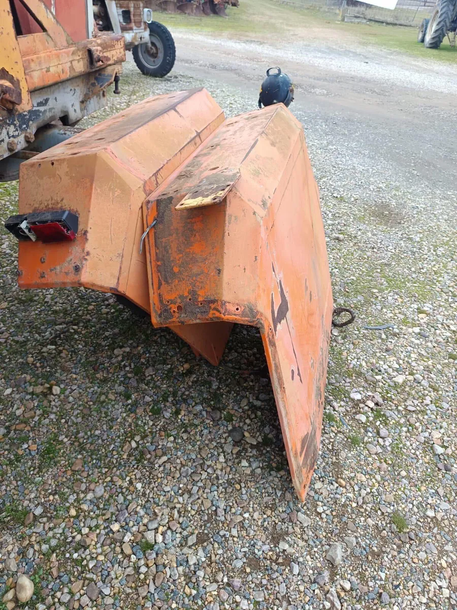 European FIAT 850/1000 Mudguards - Image 3