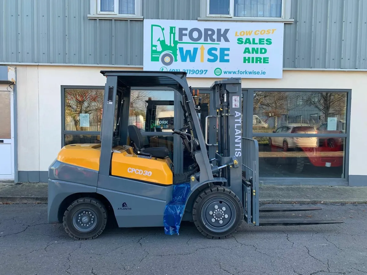 ATLANTIS 3 ton Diesel Forklift - Image 1