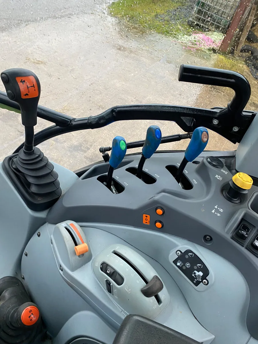 2014 NEW HOLLLAND T5-105 - Image 4