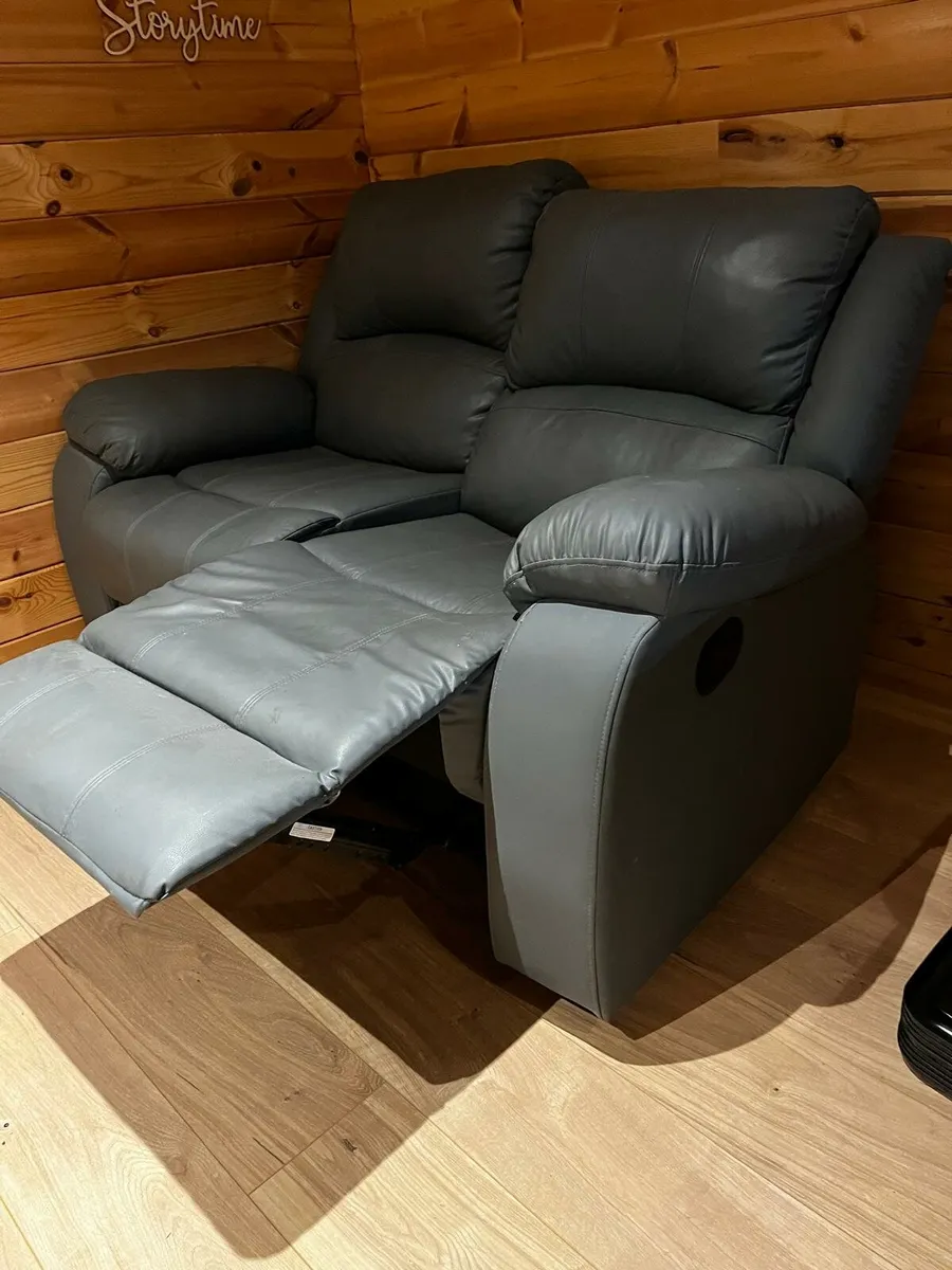 2 seater recliner leather couch - Image 4