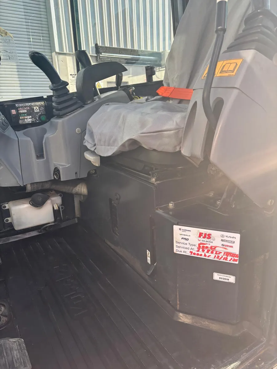 Kubota U27-4 Excavator - Image 4