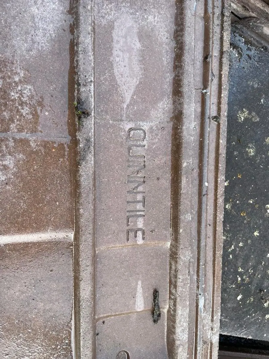 roof tiles - Image 1