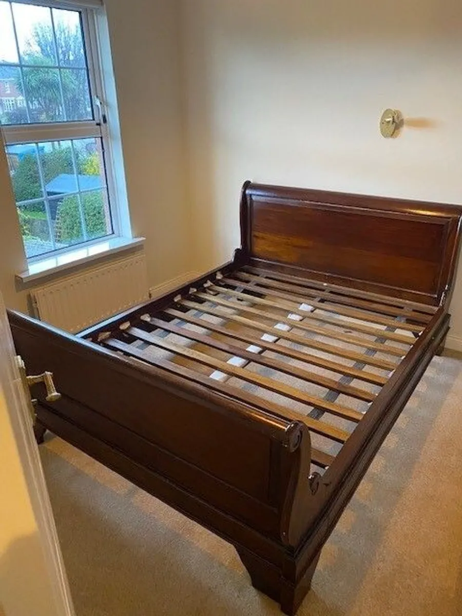 King size sleigh bed for Sale - Image 1