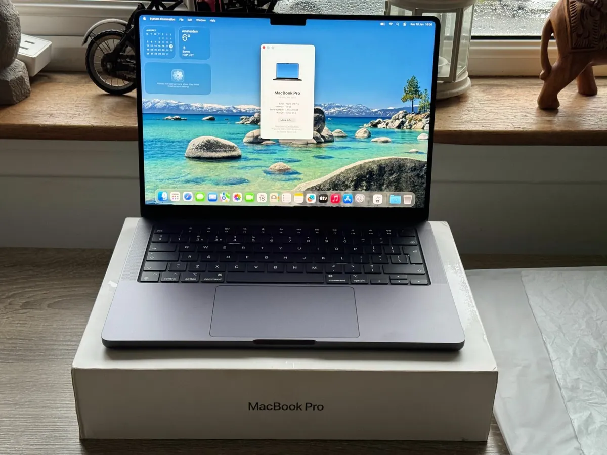Macbook Pro 14" (2023) M3 Pro | 18GB | 512GB - Image 1