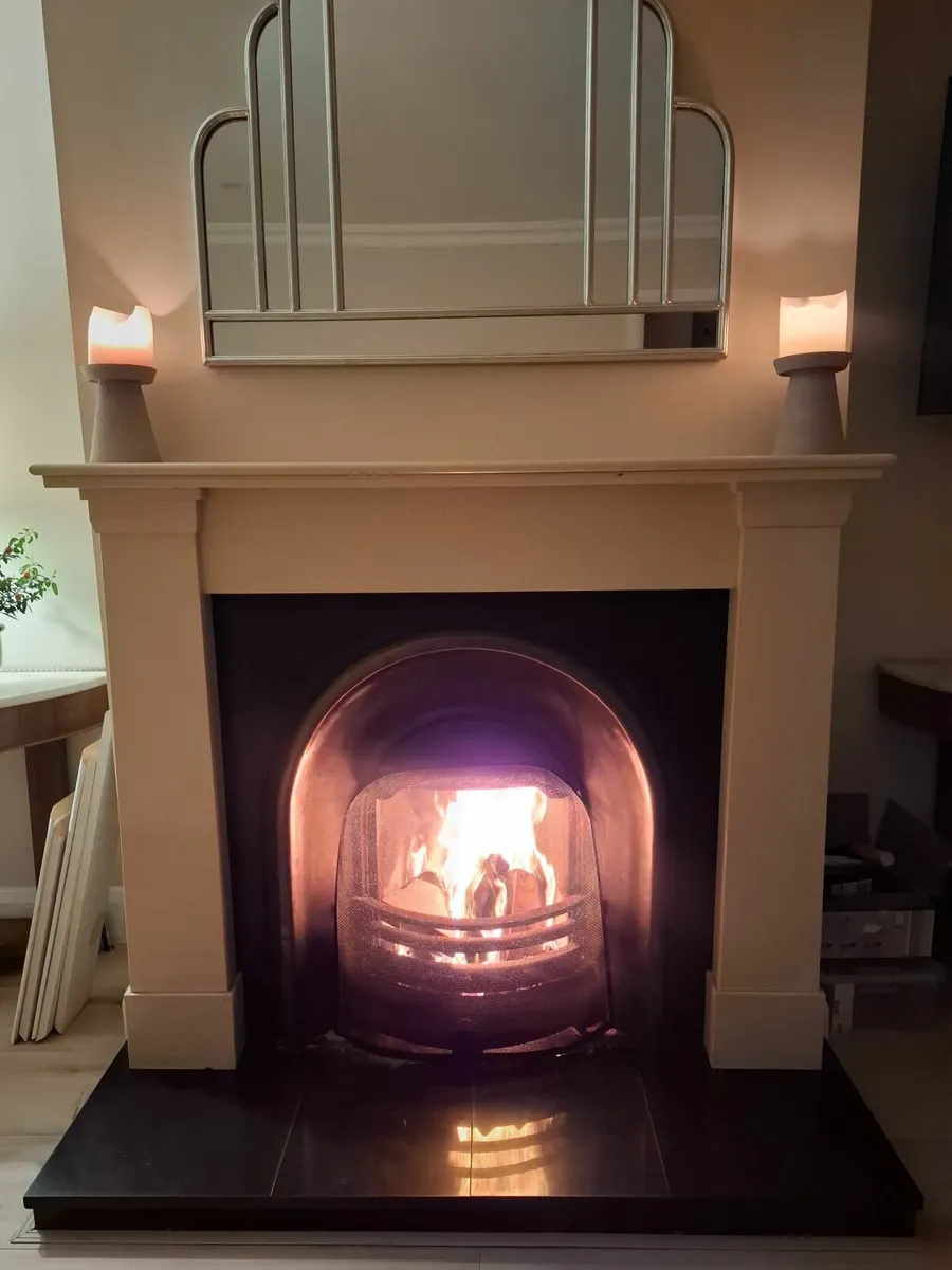 Fireplace surround and hearth - Image 1