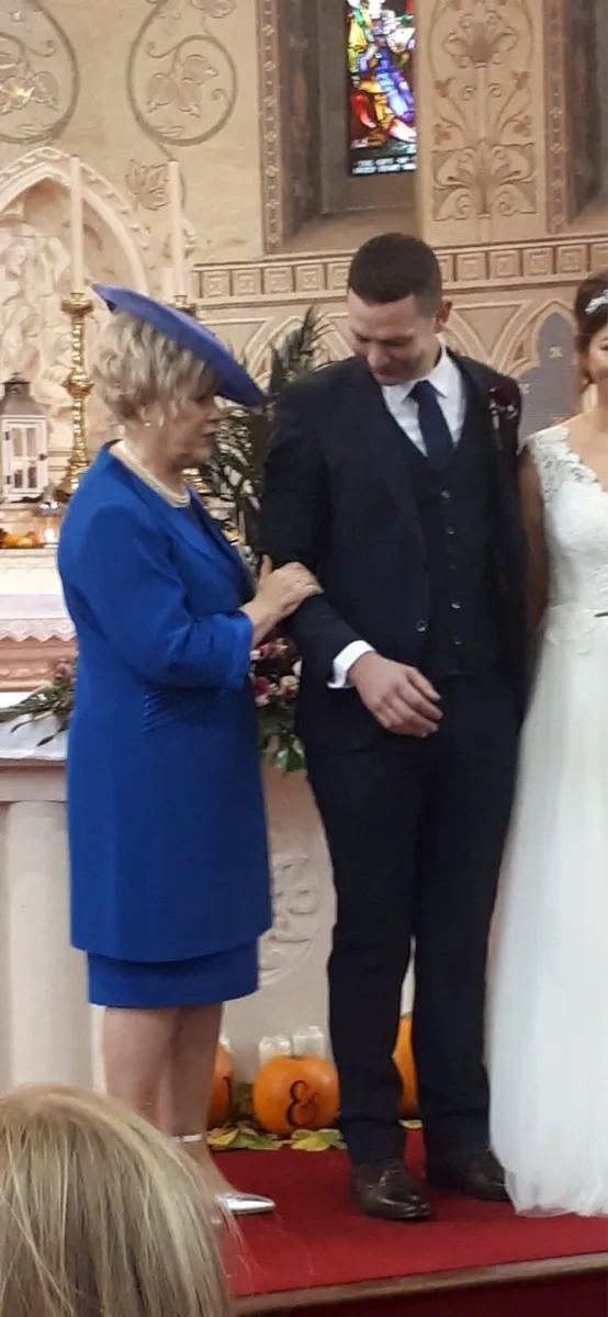 Mother of the Bride/Groom dress suit - Image 3