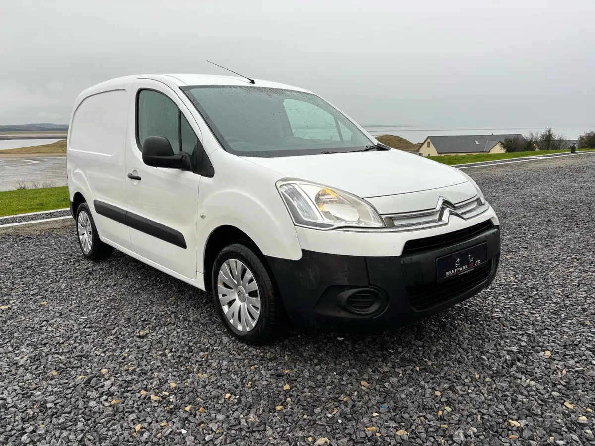 2014 Citroen Berlingo 1.6 3 Seater - Image 1