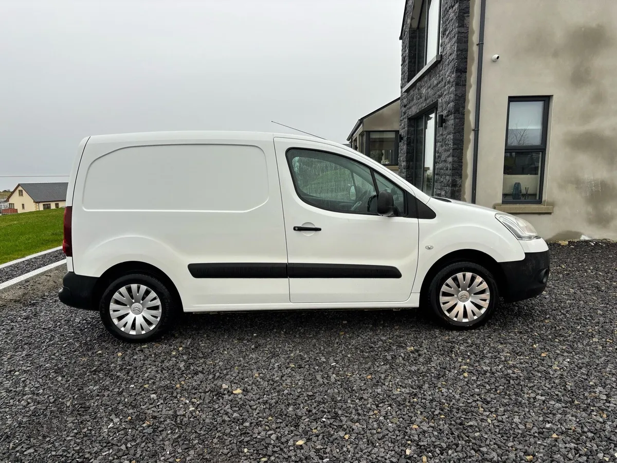 2014 Citroen Berlingo 1.6 3 Seater - Image 4