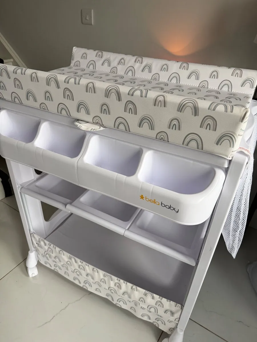 Changer Table/Unit with Bath - Moon & Stars Design