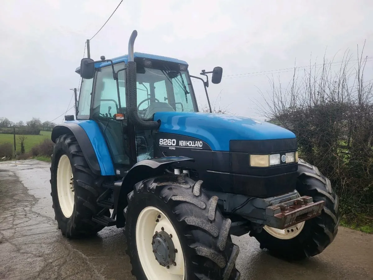 New Holland 8260 - Image 2