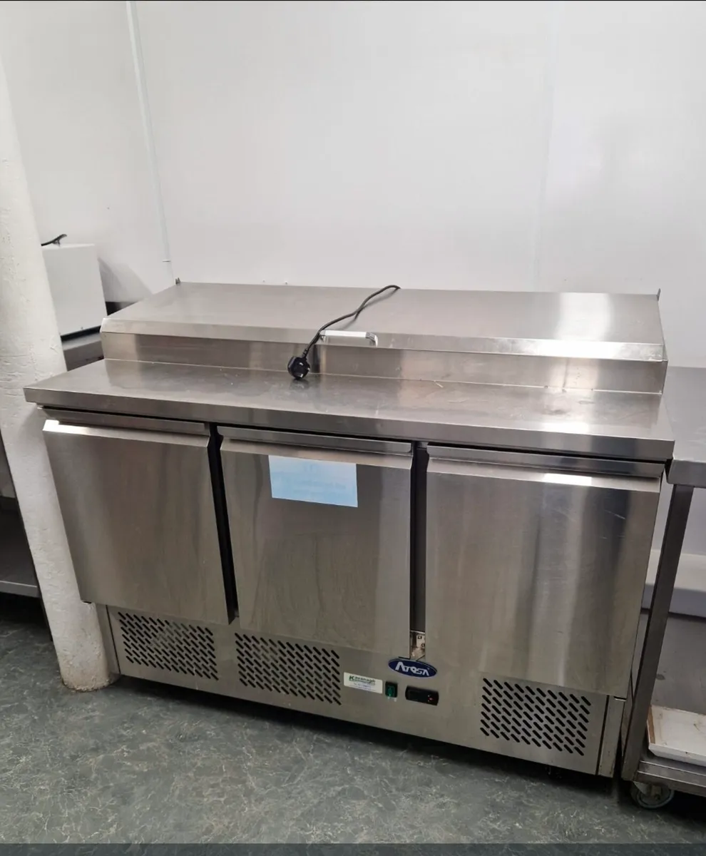 Display fridge - Image 2